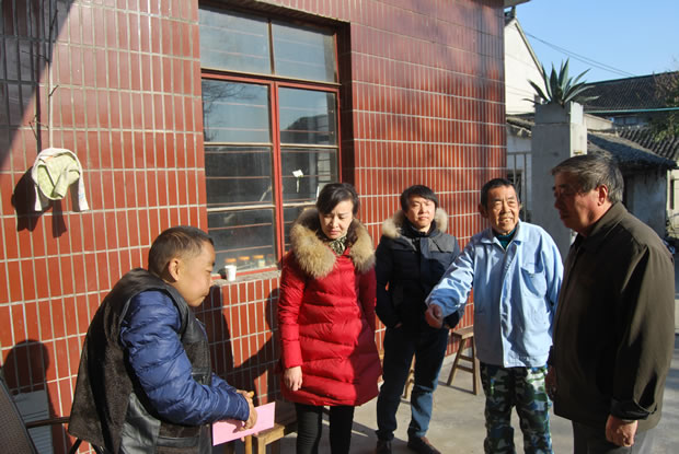 滬工閥門結對慰問尿毒癥病人高志超(圖2)