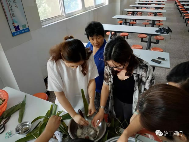 �Ϻ������y�T�S�_չ�����h��������2018���繝(ji��)���}���(d��ng)���D5��