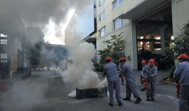 上海滬工閥門廠組織開展消防演練與安全大檢查活動(dòng)(圖4)