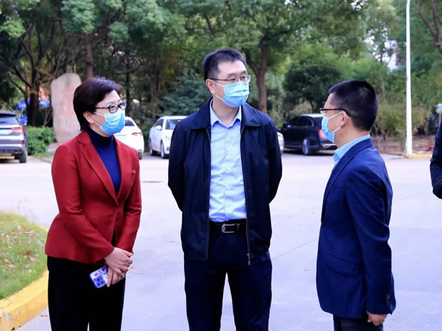 嘉定區(qū)委副書記周文杰蒞臨上海滬工閥門廠開展走訪調(diào)研工作(圖4)